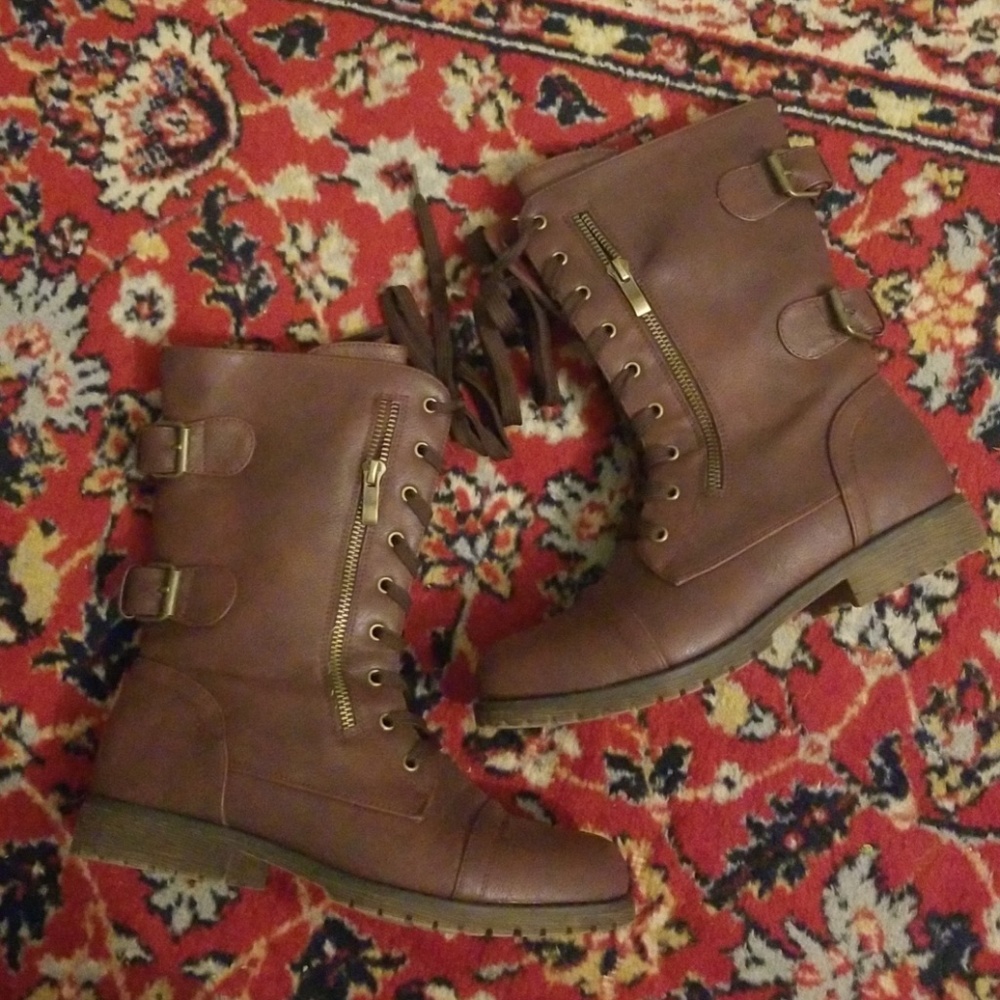 combat boots